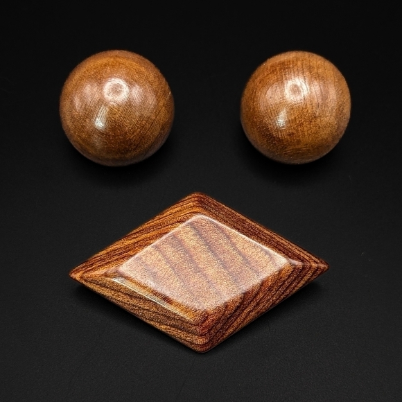 Vintage Wooden Brooch and Earrings Set - C Clasp and Clip ons - Picture 2 of 9